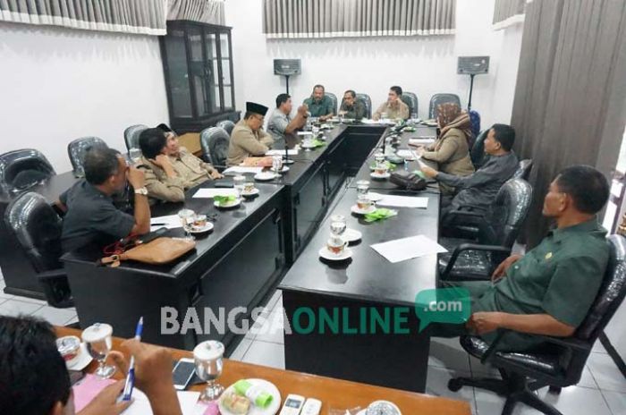 Delapan Raperda Inisiatif Tahun 2017 Diusulkan DPRD Jombang