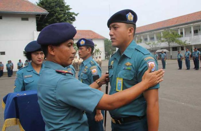 188 Prajurit dan 16 PNS Staf Mako Koarmatim Laksanakan Upacara Kenaikan Pangkat