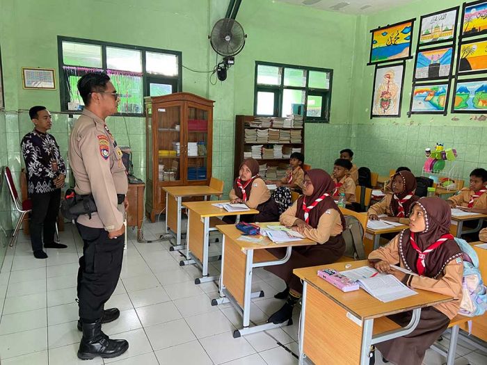 Cegah Kenakalan Anak, Polsek Krembung Kunjungi SDN 1 Kedungsumur Sidoarjo