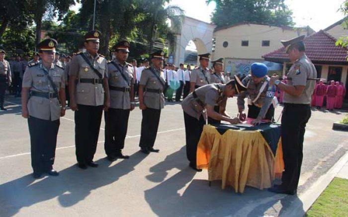 Kapolres Gresik Mutasi 7 Kapolsek