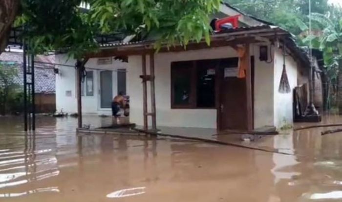 Diguyur ​Hujan Deras Selama 8 Jam, Tiga Kecamatan di Jombang Terendam