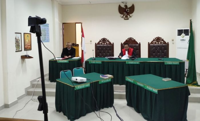 Sidang Perdana Gugatan Praperadilan Eks Pegawai PN Trenggalek