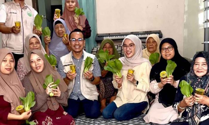 Wakil Ketua Komisi A DPRD Kota Malang Resmikan Depo Mitra Karya ke-3 di Klojen Wakil Ketua Komisi A DPRD Kota Malang Resmikan Depo Mitra Karya ke-3 di Klojen