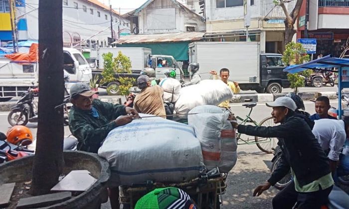 Besok, Pemkot Surabaya Buka Kembali Pasar Kapasan dan PGS