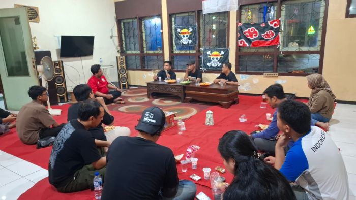 Forum Wartawan Sidoarjo Gelar Diskusi Polemik Bendera One Piece Prespektif Hukum dan Sosial