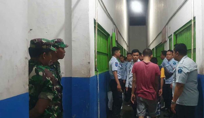 Stafsus Menkumham Pimpin Penggeledahan Hunian di Lapas Surabaya, Ada Apa?