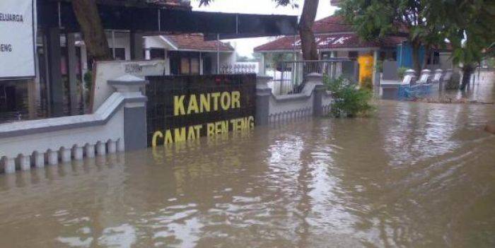 Kali Lamong Meluap Lagi, Gresik Banjir Lagi