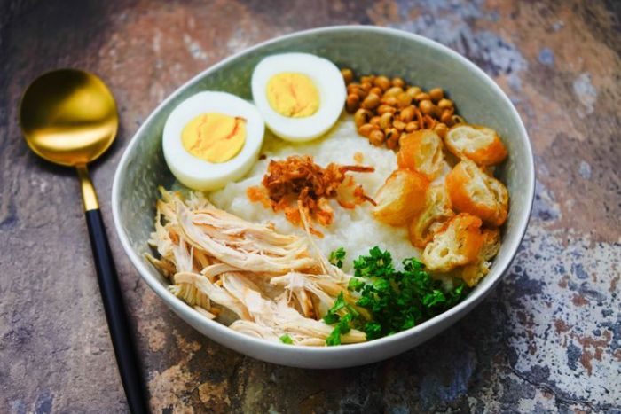 ​Comfort Food Untuk Sarapan: Resep Bubur Ayam Praktis, Gurih dan Lezat