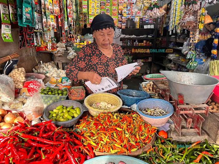 Fluktuasi Harga Sembako Jatim Hari Ini: Cabai Rawit Naik Lagi