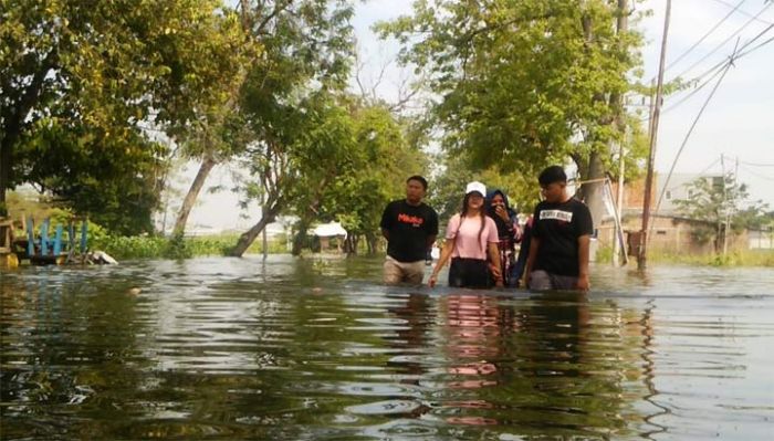 Perbaikan Jalan Rusak di Gresik Pasca Diterjang Banjir Tunggu Lelang