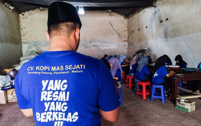 CV Kopi Mas Sejati, Pabrik Rokok Bercukai Asal Madura yang Komitmen Dorong Serapan Tenaga Kerja CV Kopi Mas Sejati, Pabrik Rokok Bercukai Asal Madura yang Komitmen Dorong Serapan Tenaga Kerja