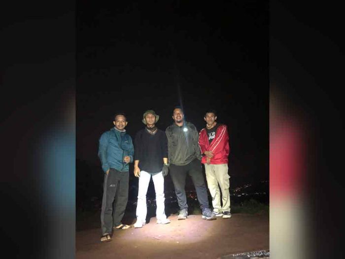 Catat, Ini 4 Hal yang Harus Dipersiapkan saat Mendaki di Malam Hari