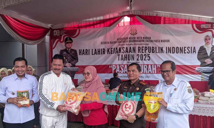 HUT ke-80, Kejari Kota Madiun Gelar Pasar Murah untuk Masyarakat