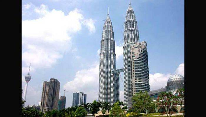 Petronas Butuh 7.000 Tenaga Kerja dari Indonesia
