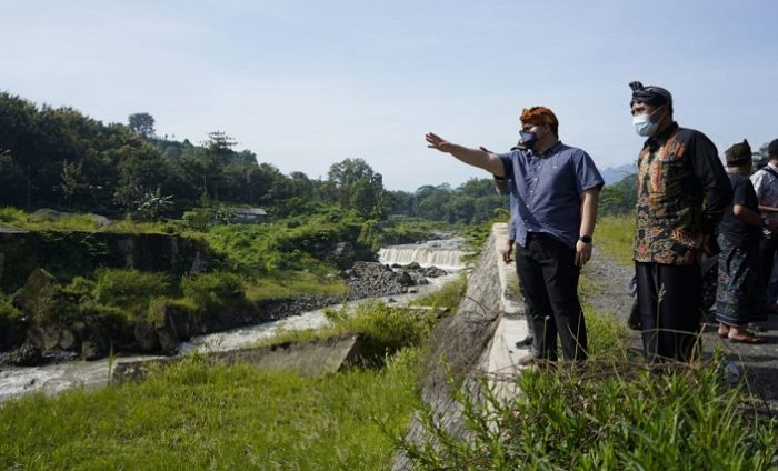 Kabupaten Kediri Tepat Berusia 1.218 Tahun, Bupati Tanam Bambu Kuning di Harinjing