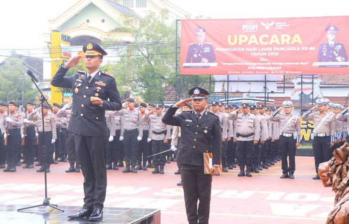 Kapolres Ngawi Pimpin Upacara Peringatan Hari Lahir Pancasila Kapolres Ngawi Pimpin Upacara Peringatan Hari Lahir Pancasila