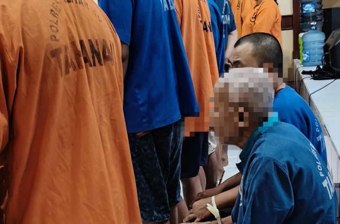 Polisi Gerebek Warnet yang Fasilitasi Judol di Kota Blitar, Kakek 73 Turut Diamankan