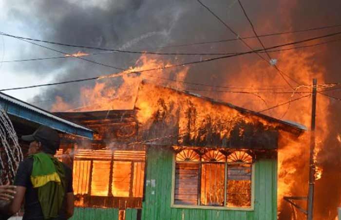 Rumah Warga Paron Ngawi Ludes Terbakar