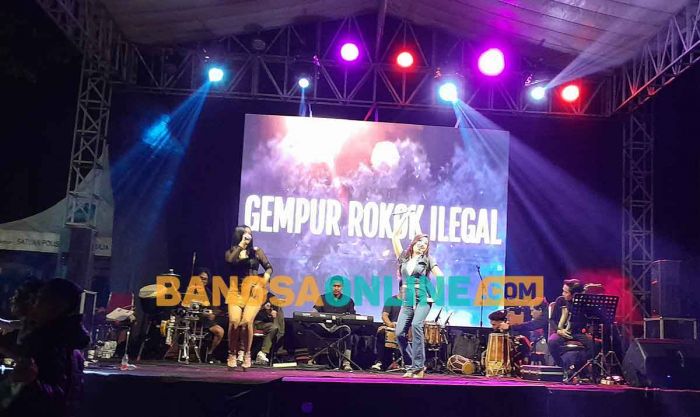 Satpol PP Kabupaten Malang dan Bea Cukai Sosialisasikan Gempur Rokok Ilegal lewat Konser