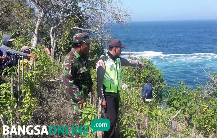 Pemancing Hilang di Pantai Ngleles Blitar, Pencarian Terkendala Gelombang Tinggi