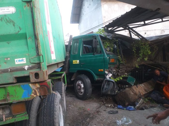 Brio Diduga Masuk Jalur Lawan, Tabrakan Beruntun di Balongbendo Sidoarjo Tewaskan 2 Pemotor