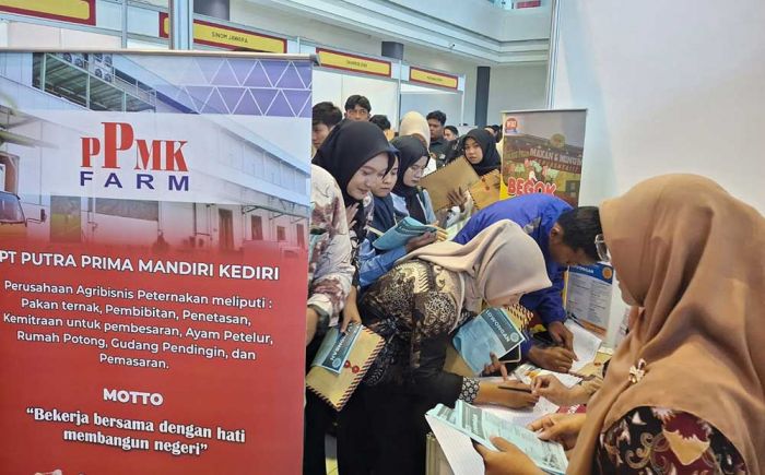 Job Fair Kediri 2025 Diserbu Ribuan Pencari Kerja, Ada Tawaran Magang ke Jepang Job Fair Kediri 2025 Diserbu Ribuan Pencari Kerja, Ada Tawaran Magang ke Jepang