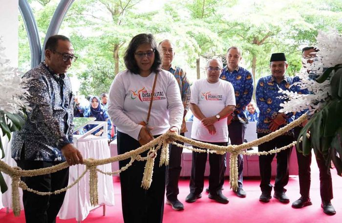 Potong Pita dan Teken Prasasti, Pj Wali Kota Kediri Resmikan Ruang VVIP Tegowangi RSUD Gambiran