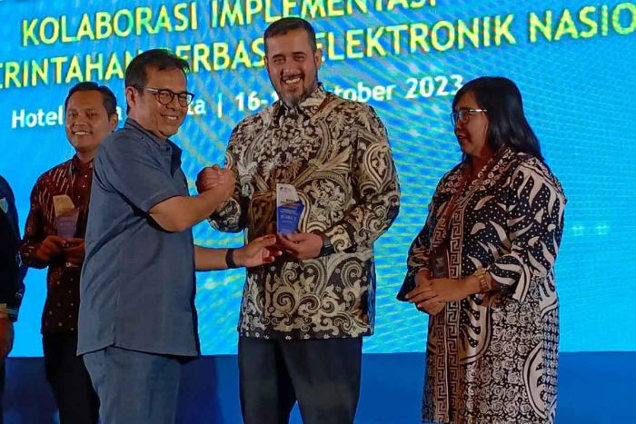 Manfaatkan Teknologi di Bidang IT, Pemkot Probolinggo Terima Penghargaan dari Kementerian Kominfo