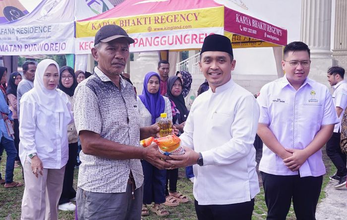 Sepuluh Ribu Rupiah Dapat Beras dan Minyak, Wali Kota Pasuruan Apresiasi Pasar Sembako Murah