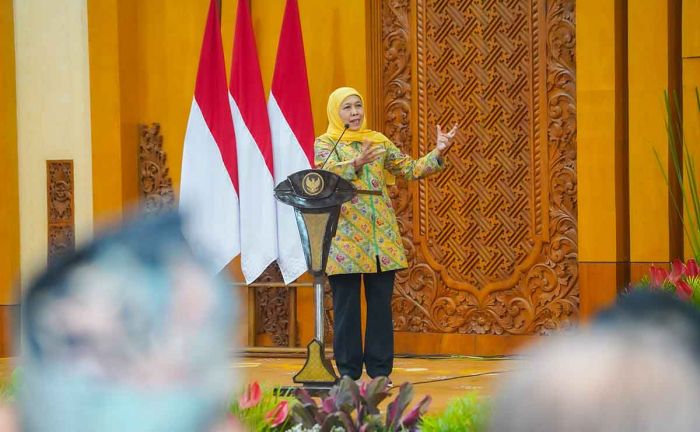 Di Pelantikan PP Kauje, Khofifah Ajak Unej Tingkatkan RnD Bidang Hortikultura dan Agrobisnis