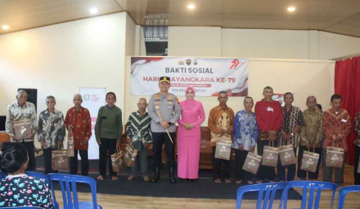 Polres Magetan Gelar Bakti Sosial di Wihara Vimalakarti saat Hari Bhayangkara ke-79 Polres Magetan Gelar Bakti Sosial di Wihara Vimalakarti saat Hari Bhayangkara ke-79