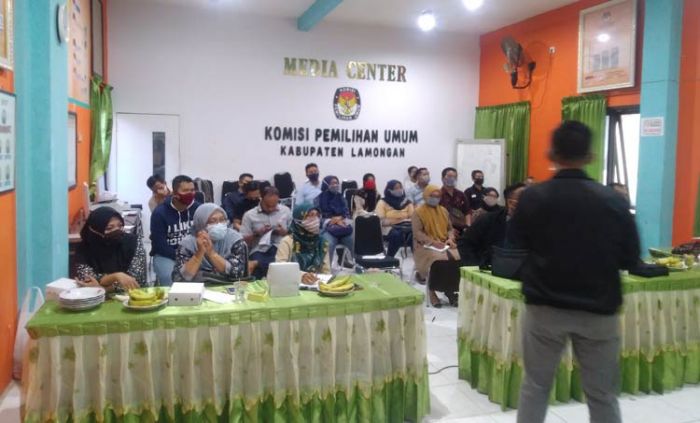 Sosialisasi Pilkada di Tengah Pandemi, KPU Lamongan Datangkan Perawat Pasien Covid-19 