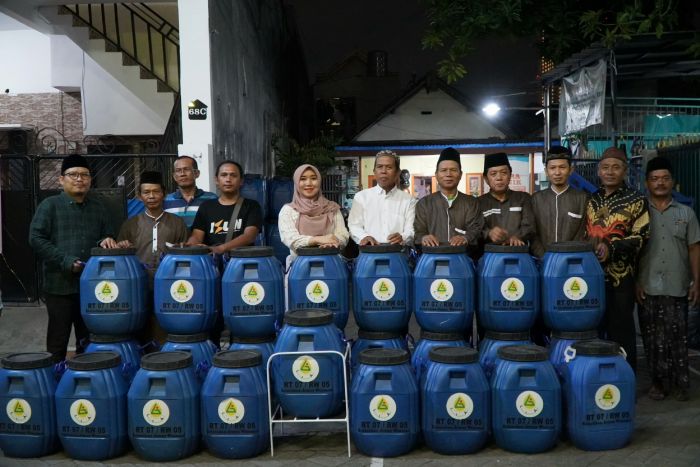 Anggota DPD RI Lia Istifhama Gagas Program Tempat Sampah Gantung Agar Tidak Tercecer Saat Banjir