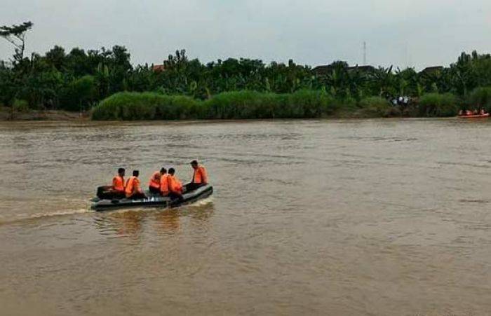 Tragedi Perahu Terbalik di Bengawan Solo, 7 Santri Belum Ditemukan