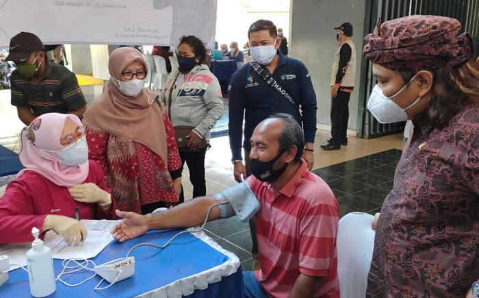 Nasdem Gelar Vaksinasi Massal di GOR Jayabaya Kota Kediri, Diikuti 1.000 Peserta