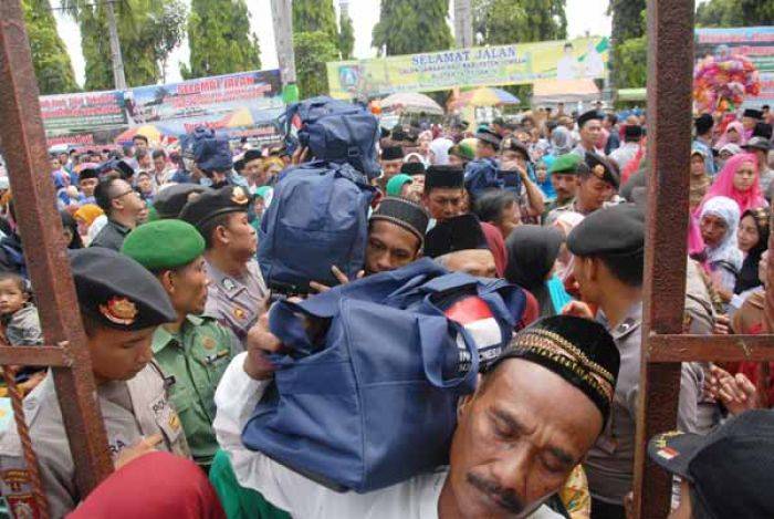 Para Jamaah Haji Asal Jombang masih Dihantui Persoalan Visa