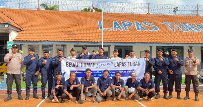 Lapas Tuban Libatkan Warga Binaan dalam Bedah Rumah