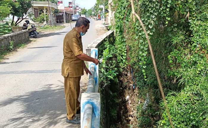 Jembatan Desa Kedawung Terancam Ambrol, Pemdes Minta Pemkab Kediri Segera Bangun Plengsengan