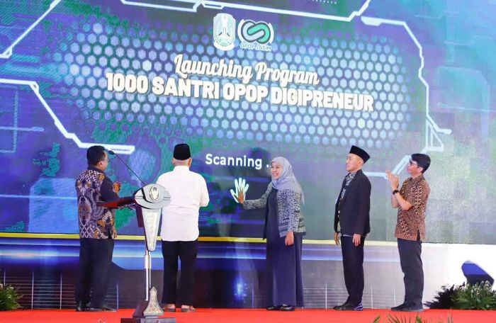 Gubernur Khofifah Launching Program 1.000 Santri OPOP Digipreneur