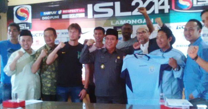 Iwan Setiawan Resmi Latih Persela