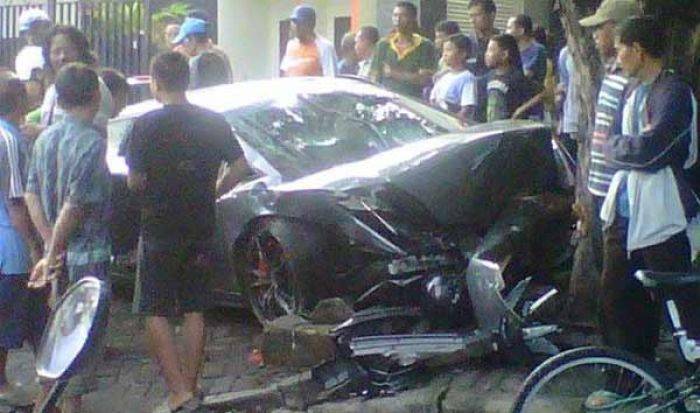 Lamborghini Maut Surabaya: Keluarga Korban Minta Pengemudi Dihukum Seadil-adilnya