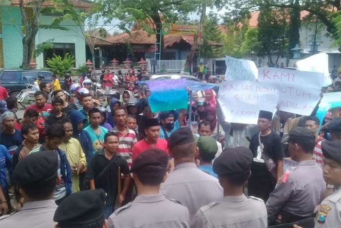 Protes Penertiban, PKL Arek Lancor Datangi Kantor Bupati Pamekasan
