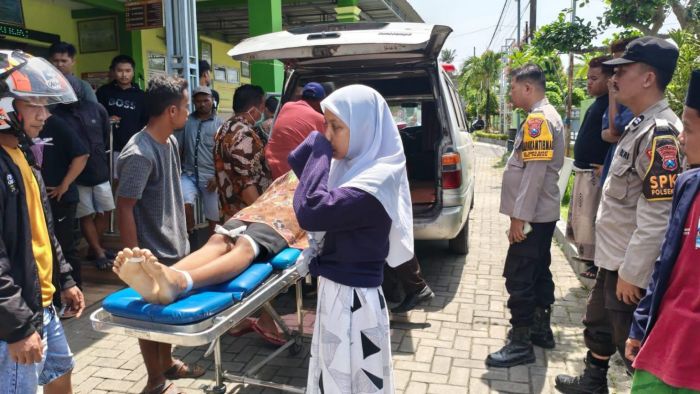 Paman dan Keponakan warga Pamekasan Tewas Usai Motor yang Ditumpangi Hantam Pembatas Jalan