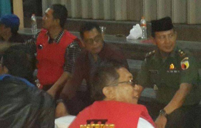 Danramil Bubutan Surabaya Patroli dan Sahur Bareng Tiga Pilar