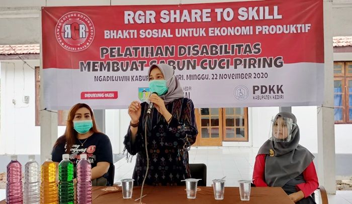 ​Relawan Gotong Royong Kediri Gelar Pelatihan Membuat Sabun bagi Disabilitas