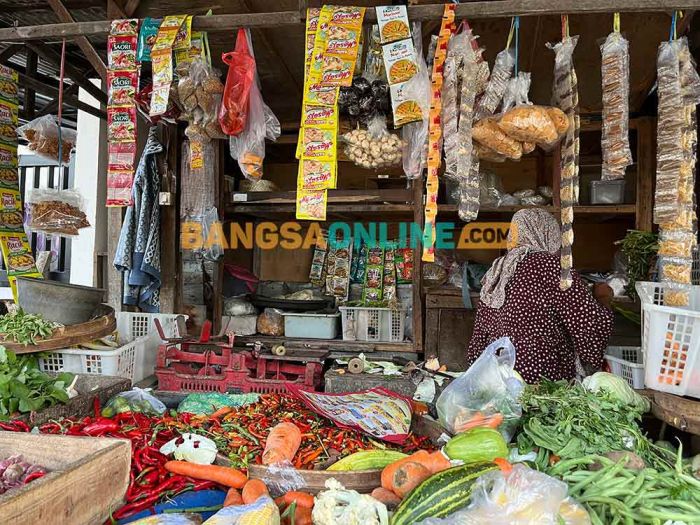 Daftar Harga Sembako Surabaya Hari Ini: Cabai Keriting, Bawang Merah dan Telur Ayam Kampung Naik