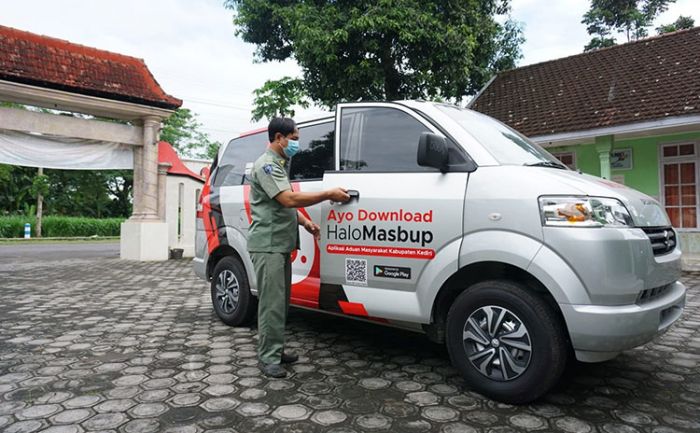 Wujudkan Janji Kampanye,  Bupati Kediri Beri Pemerintah Desa Mobil Siaga