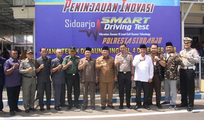 Layanan Smart Driving Test dan Jenguk Nyaman Milik Polresta Sidoarjo Ditinjau Forkopimda