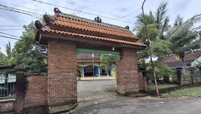 Kejari dan DPRD Tuban Soroti Transparansi DD, Warga Desa Kujung Tuntut Kejelasan Kejari dan DPRD Tuban Soroti Transparansi DD, Warga Desa Kujung Tuntut Kejelasan