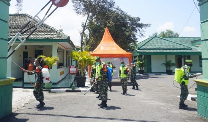 Tangkal Corona, Kodim Ngawi Pasang Tenda Sterilisasi